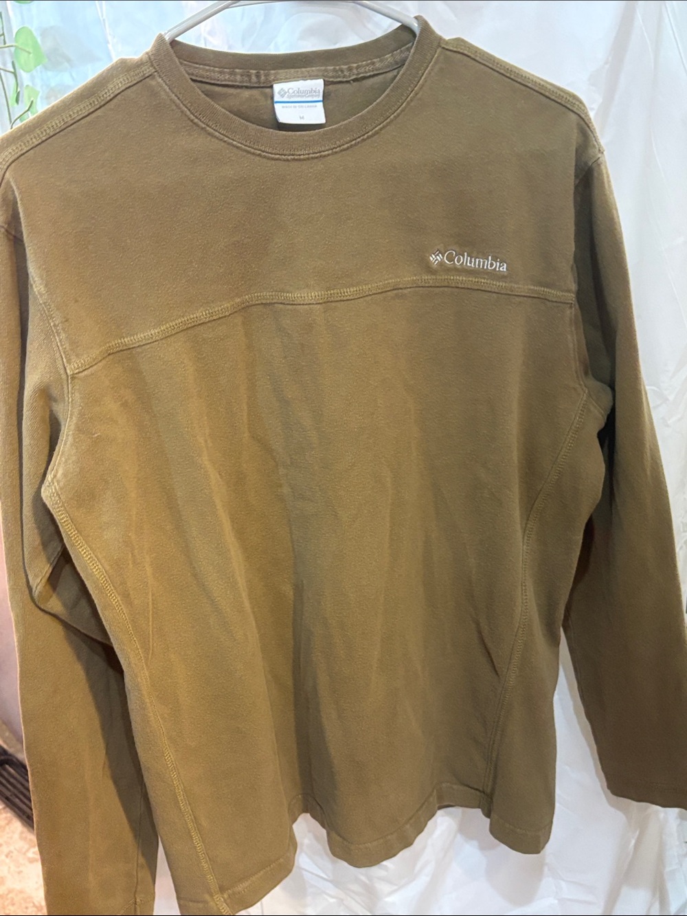 Columbia Men's Crewneck Fleece in Olive Green